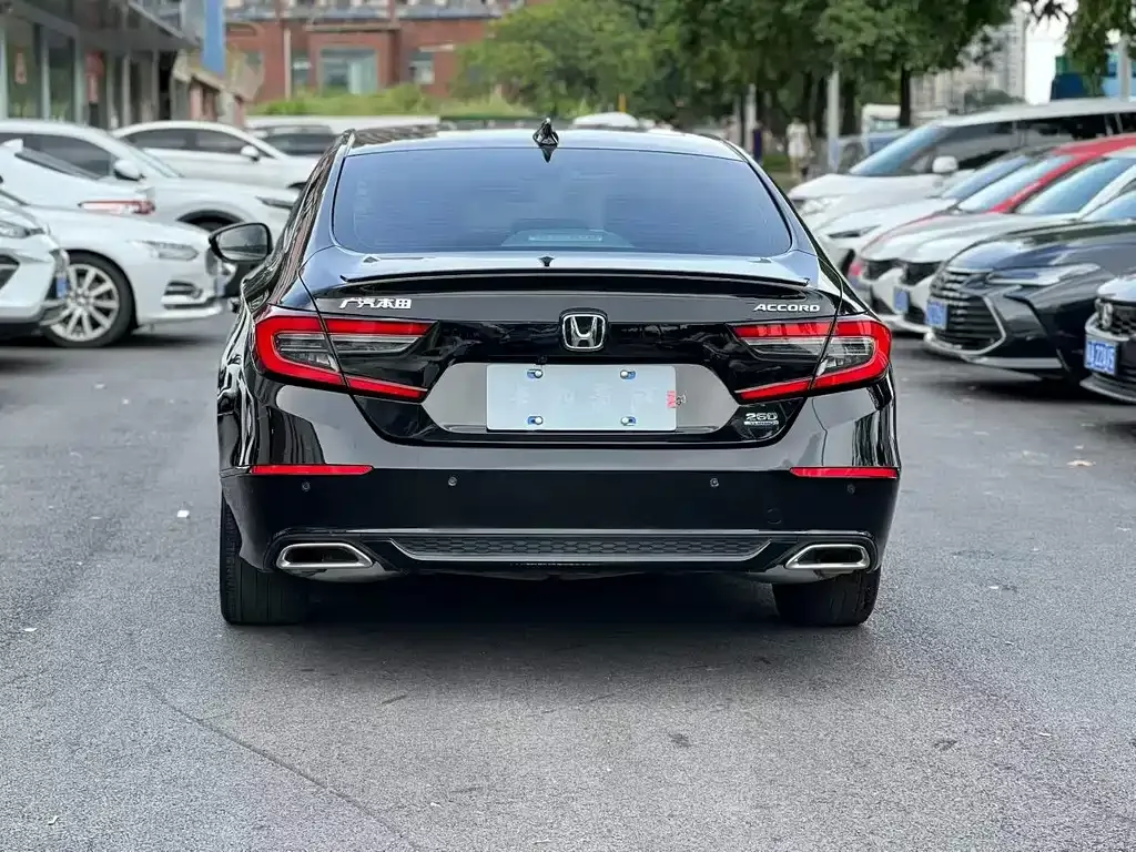 Honda Accord — фото 6