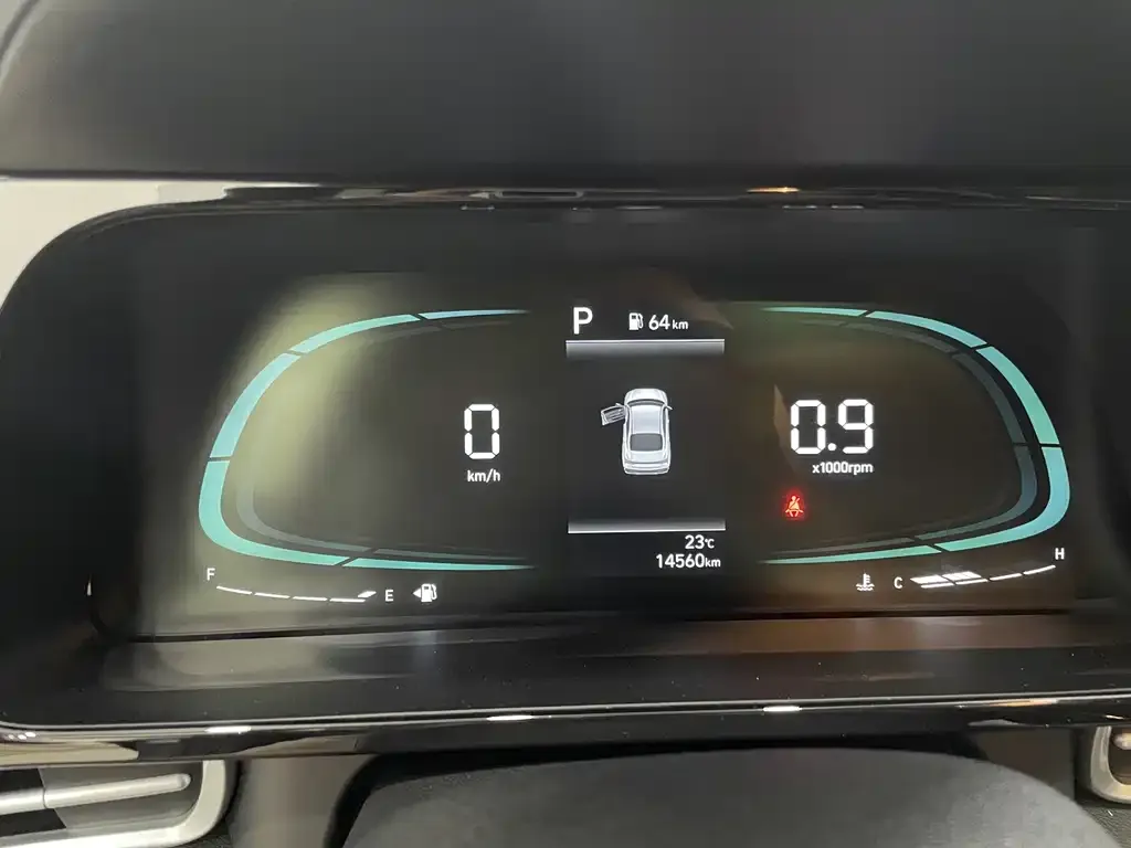 Hyundai Elantra — фото 2