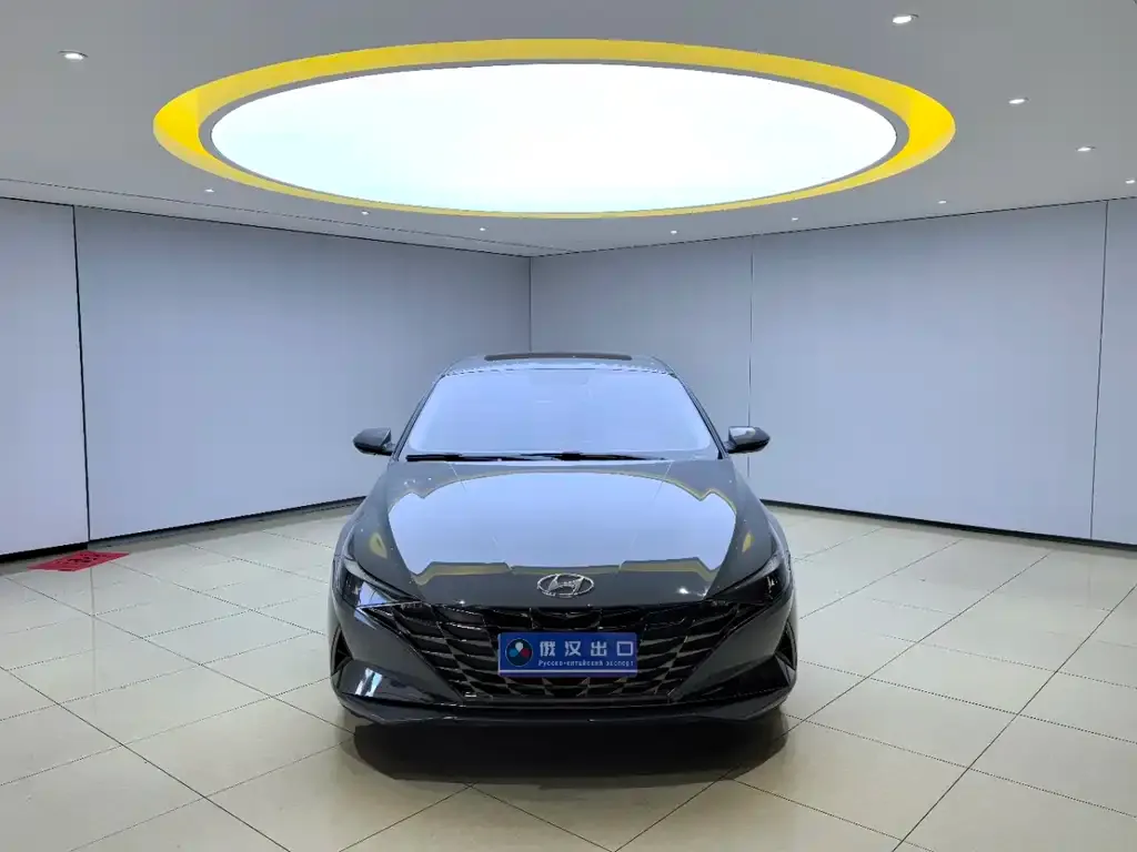Hyundai Elantra — фото 4