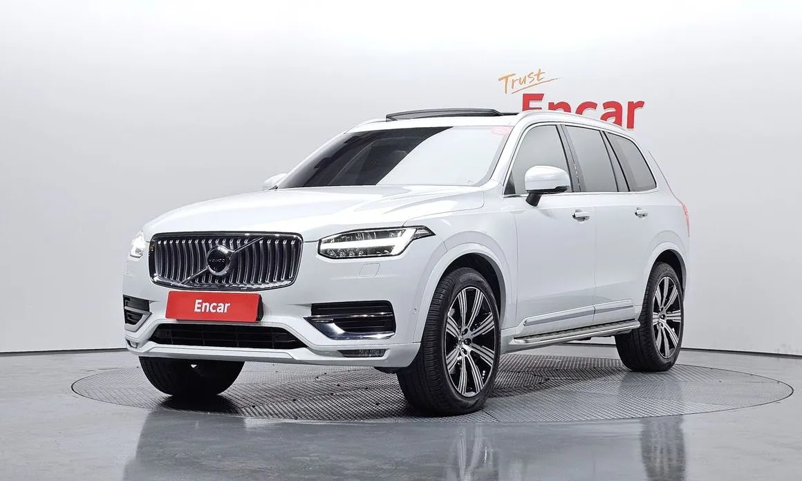 Volvo XC90 — фото 1