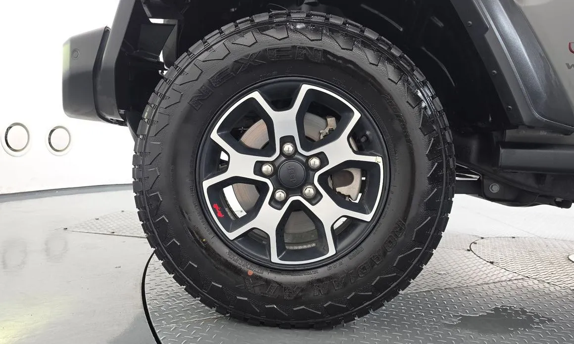 Jeep Wrangler — фото 8