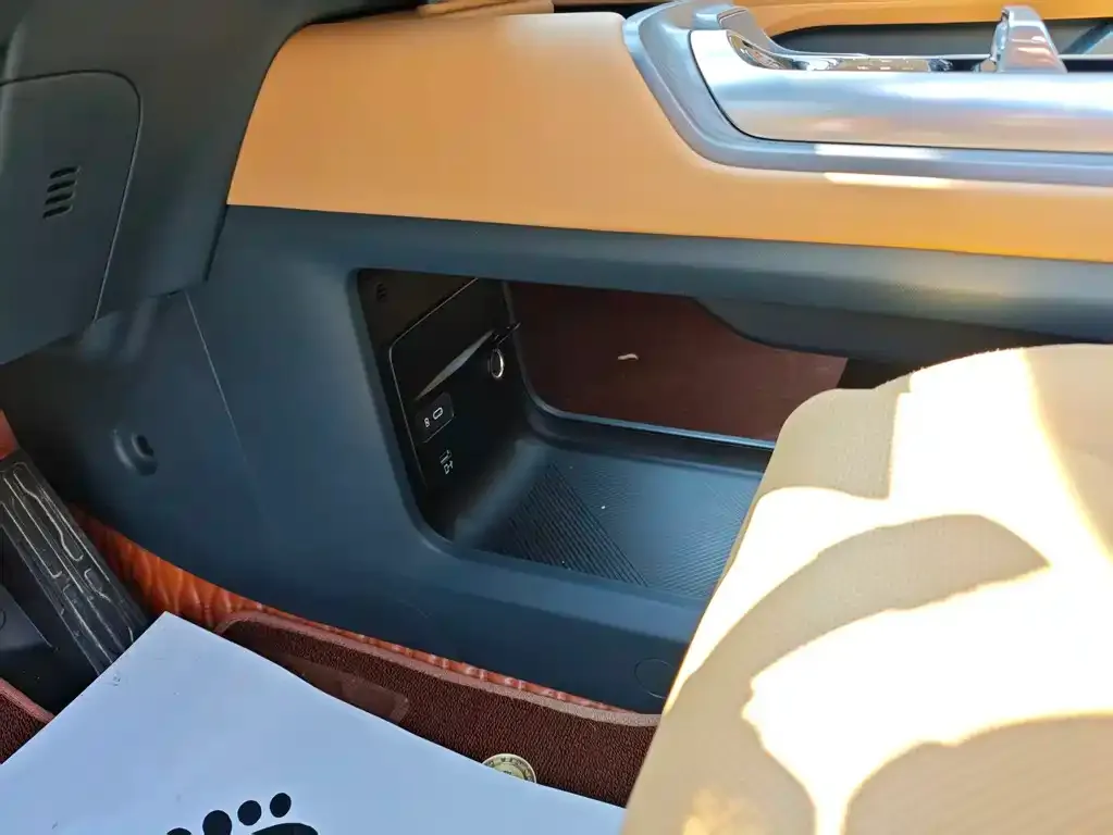 GAC Motor Trumpchi E8 — фото 3