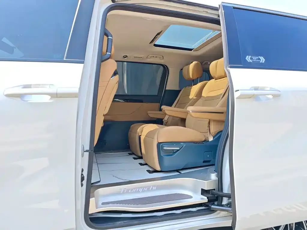 GAC Motor Trumpchi E8 — фото 5