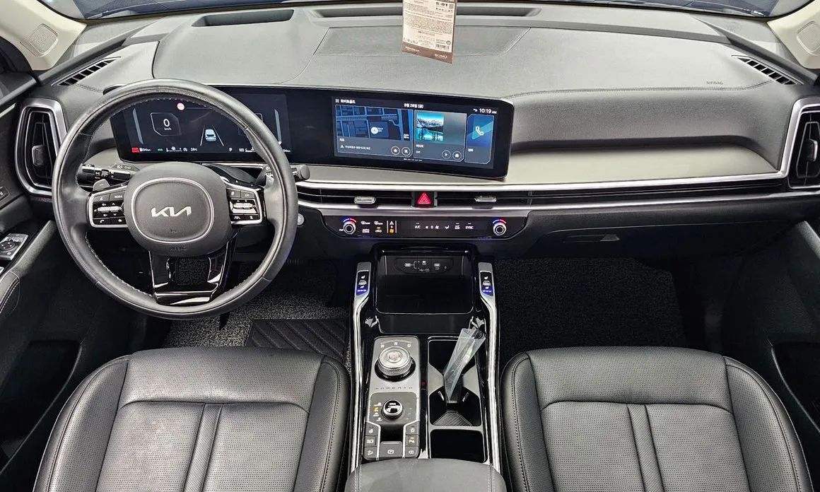 Kia Sorento — фото 10