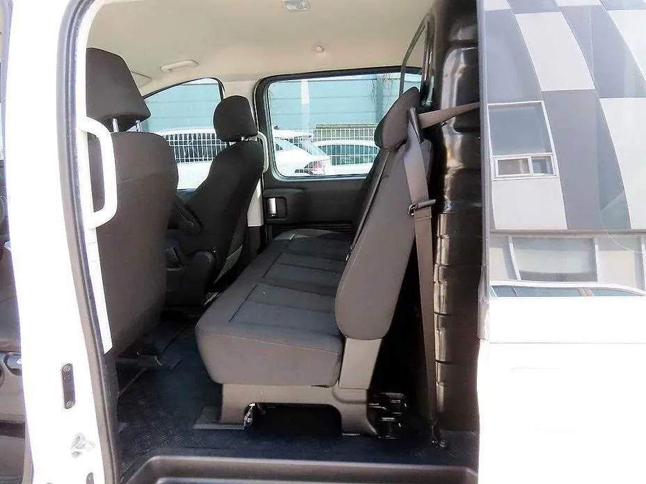 Hyundai Staria — фото 2