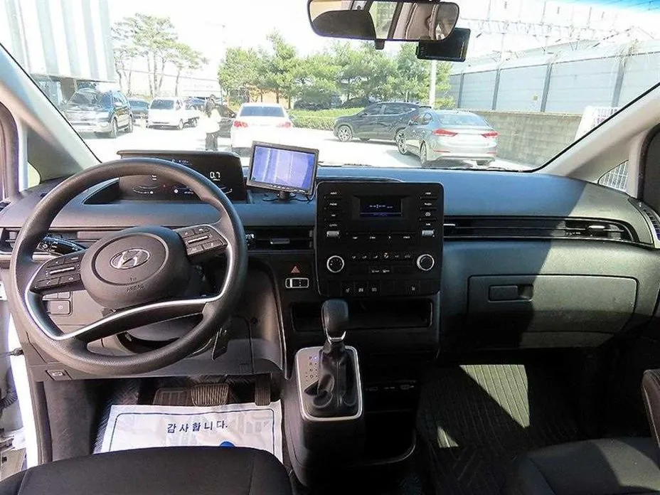 Hyundai Staria — фото 9