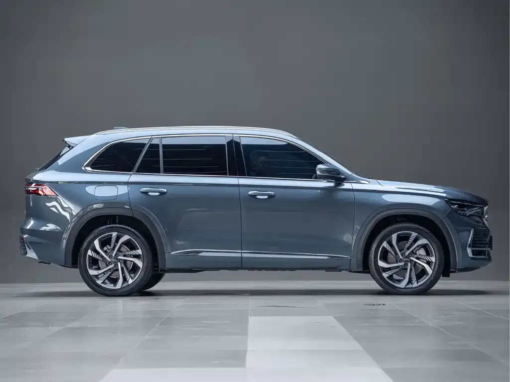 Geely Xingyue L — фото 3