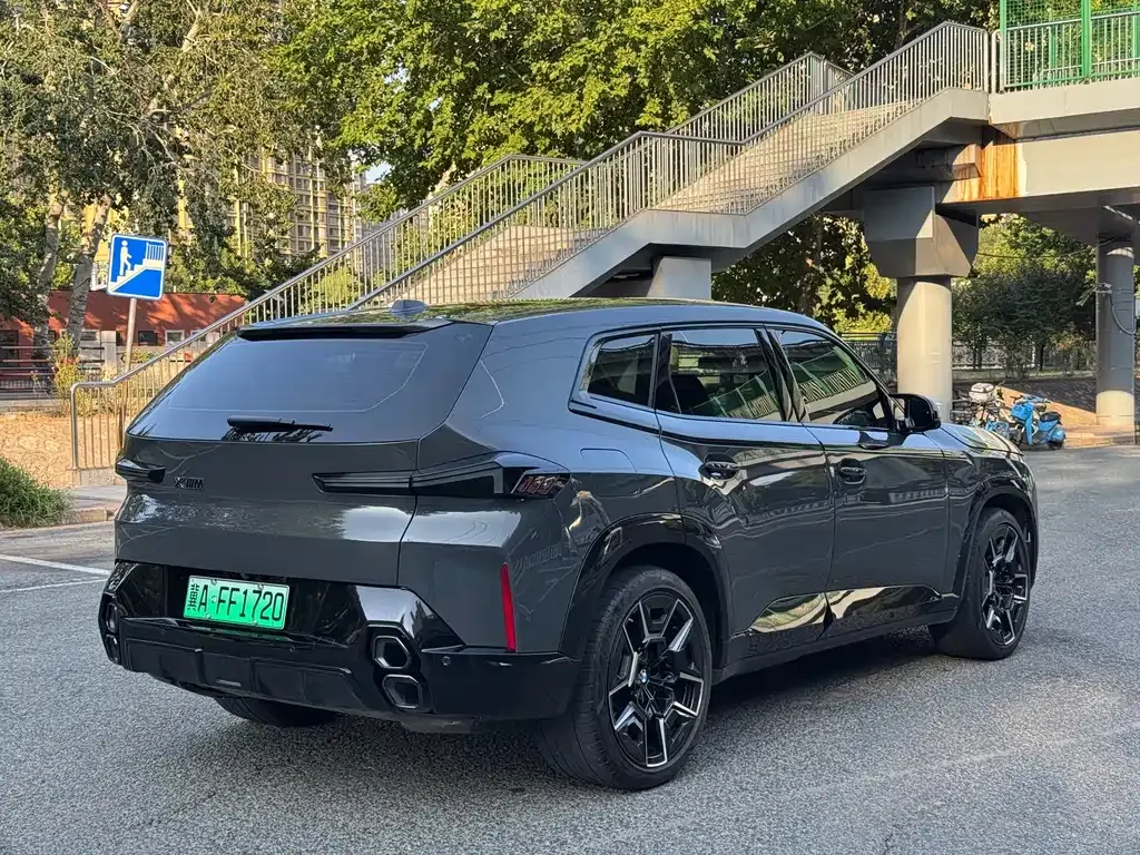 BMW XM — фото 8