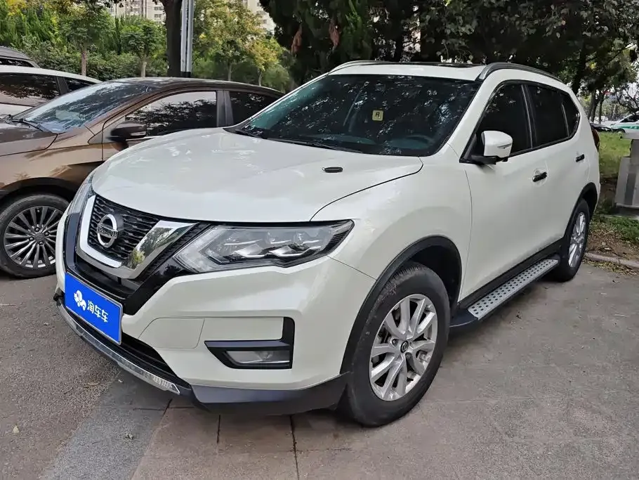Nissan X-Trail — фото 1
