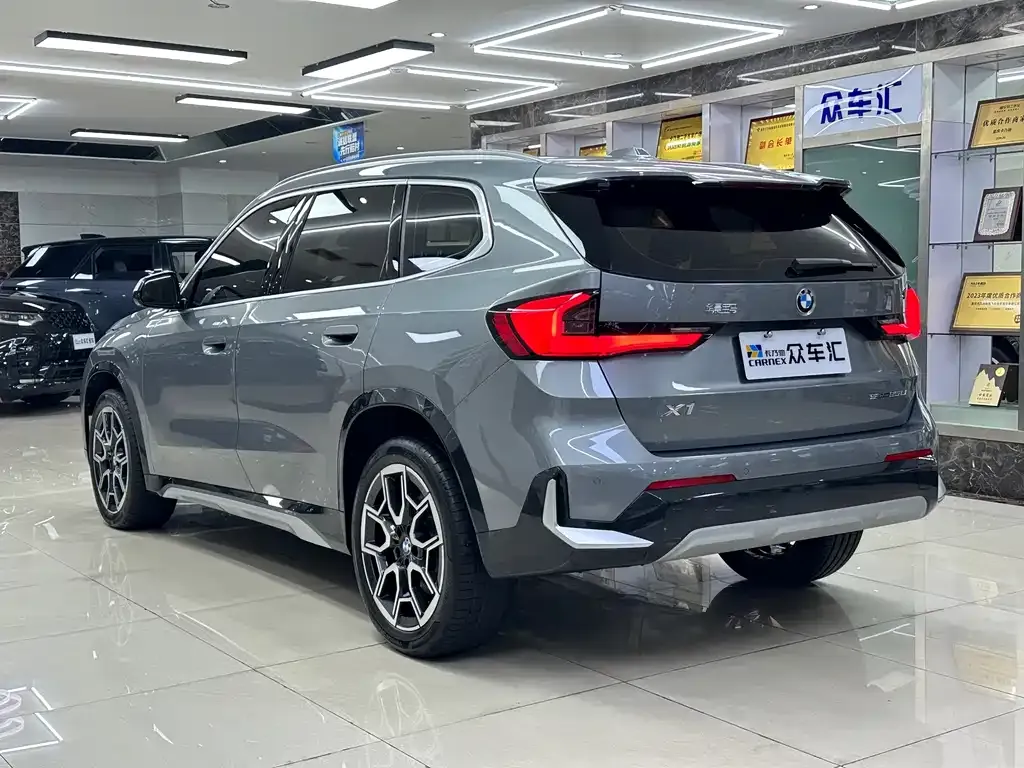 BMW X1 — фото 2