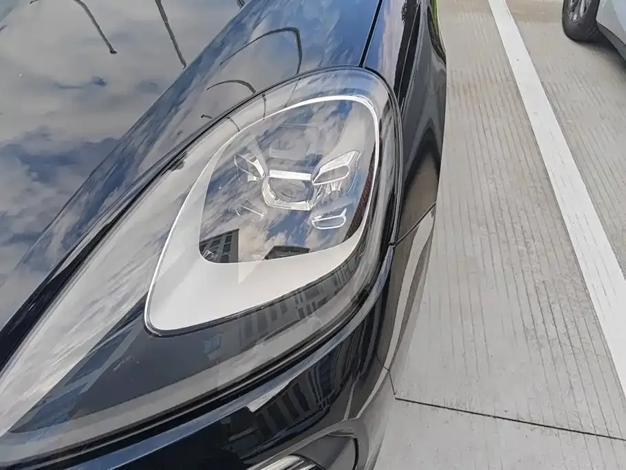 Porsche Cayenne Hybrid — фото 10