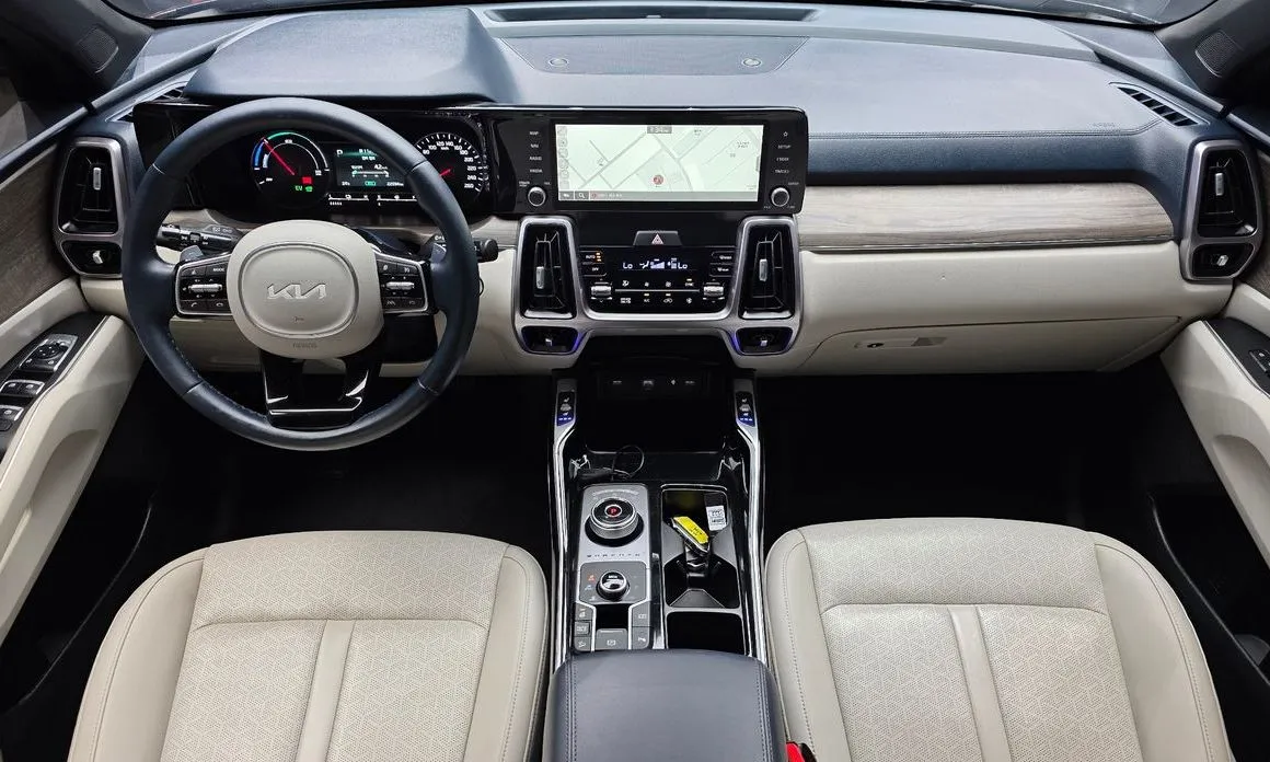 Kia Sorento — фото 10