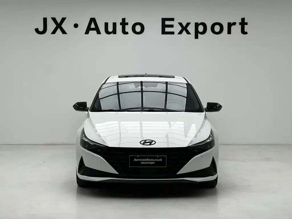 Hyundai Elantra — фото 3