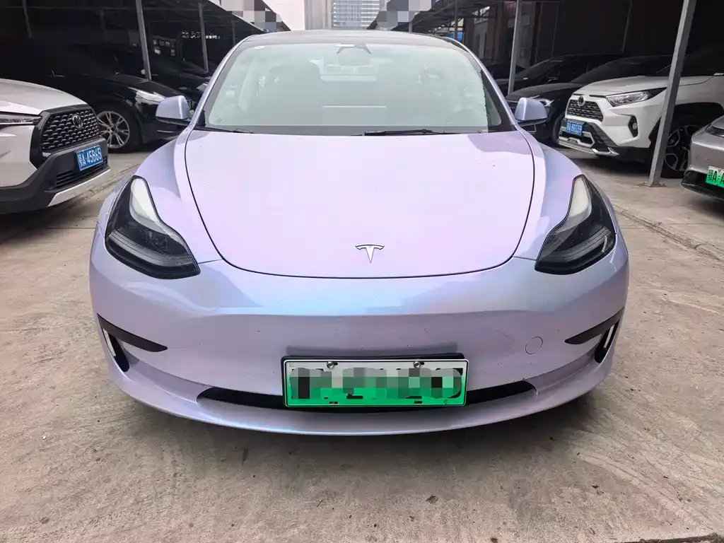 Tesla Model 3 — фото 7