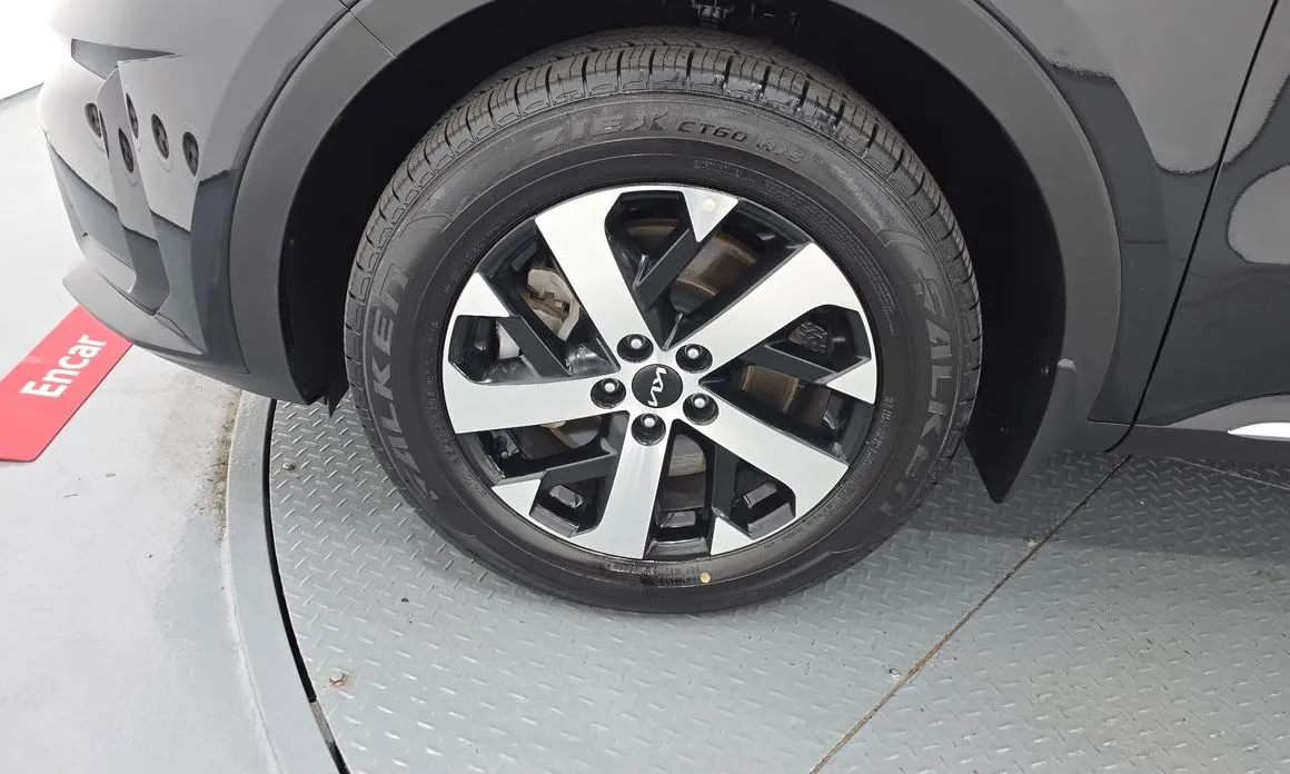 Kia Sorento — фото 6