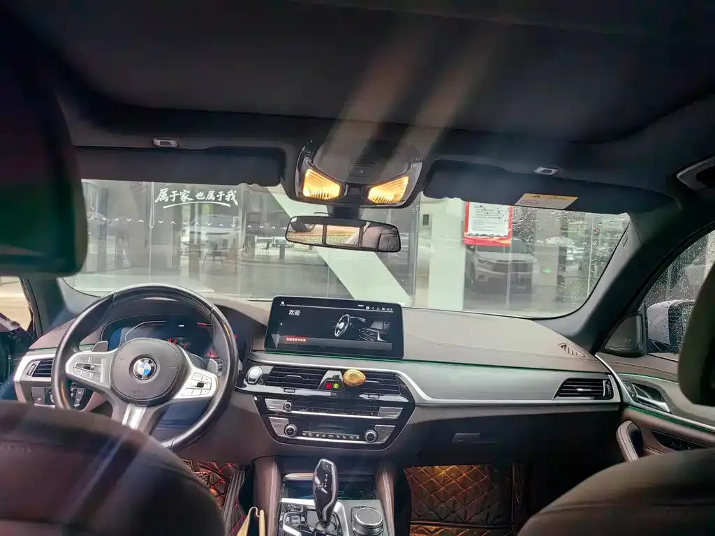 BMW 5 Series — фото 2