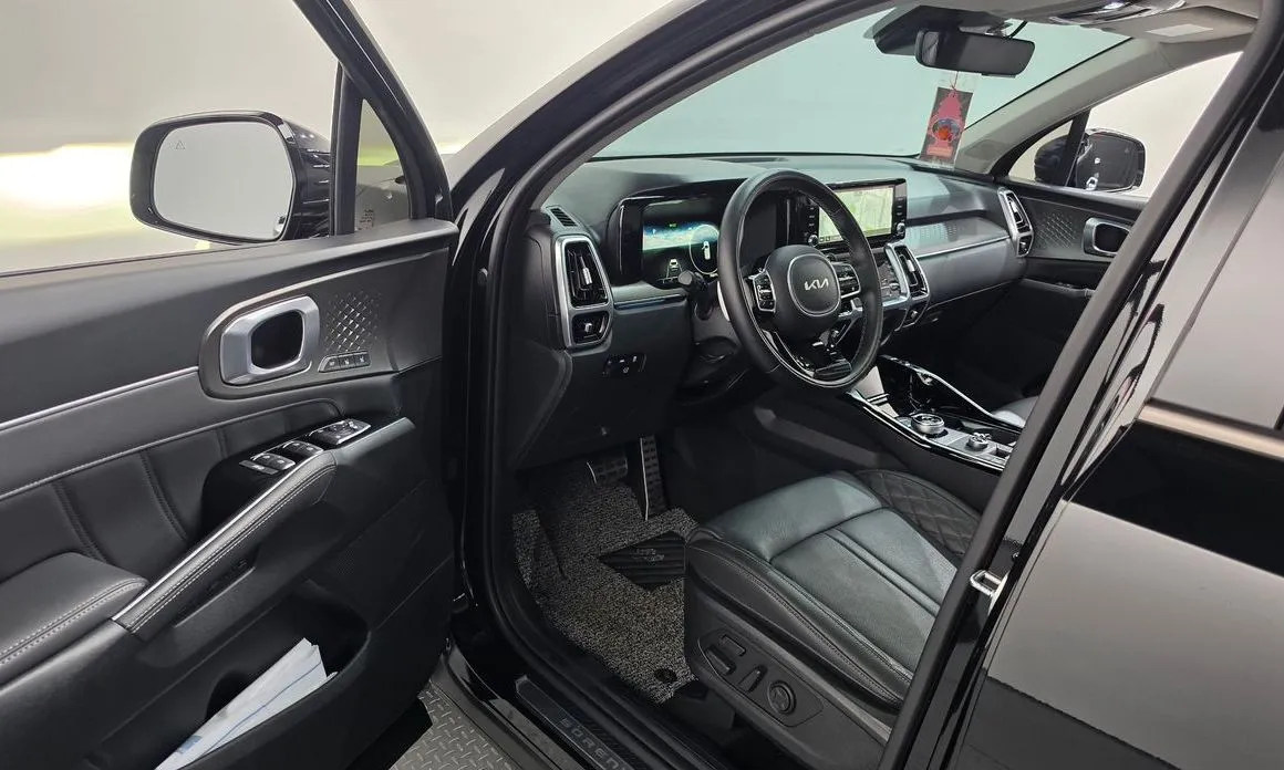 Kia Sorento — фото 6