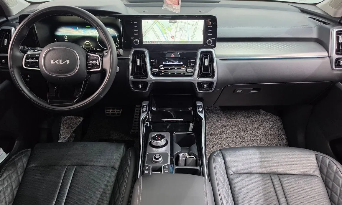 Kia Sorento — фото 10