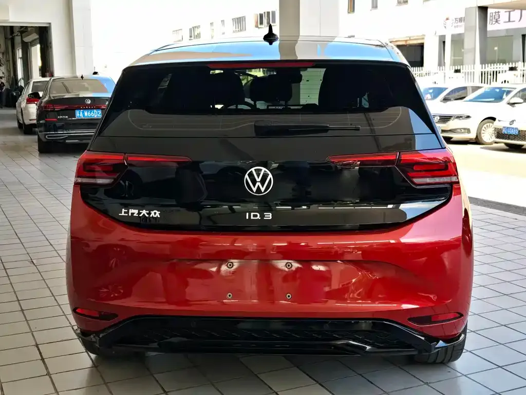 Volkswagen ID.3 — фото 2