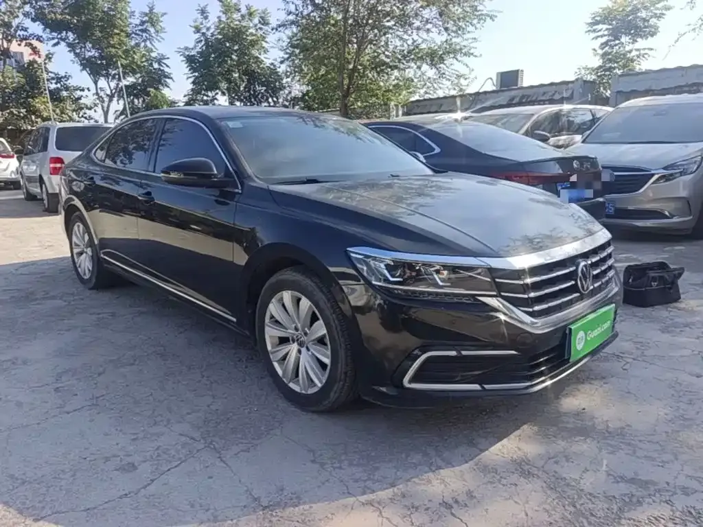 Volkswagen Passat — фото 10