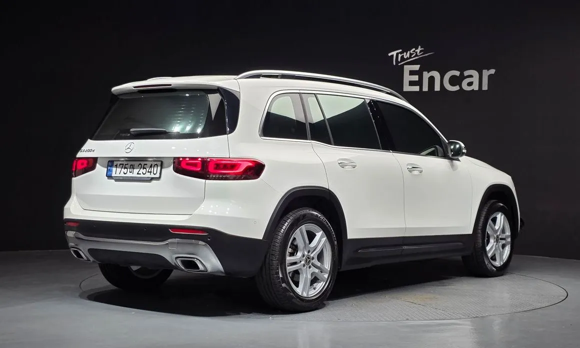 Mercedes-Benz GLB-Class — фото 3