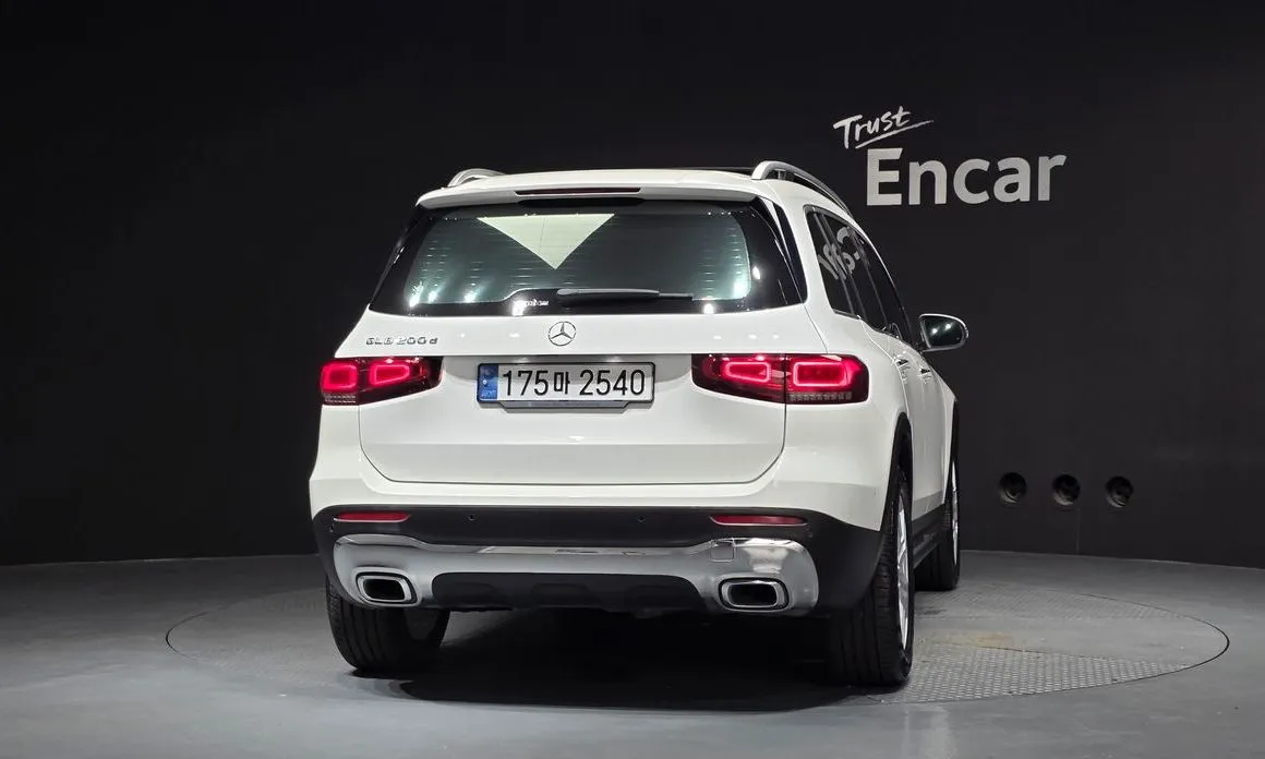 Mercedes-Benz GLB-Class — фото 4