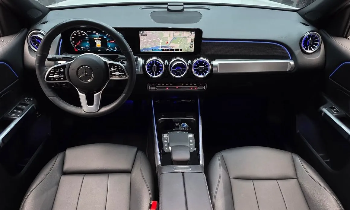Mercedes-Benz GLB-Class — фото 10