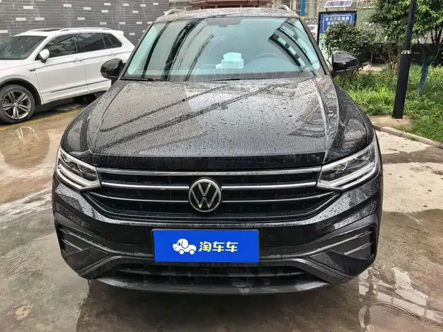 Volkswagen Tiguan L — фото 3