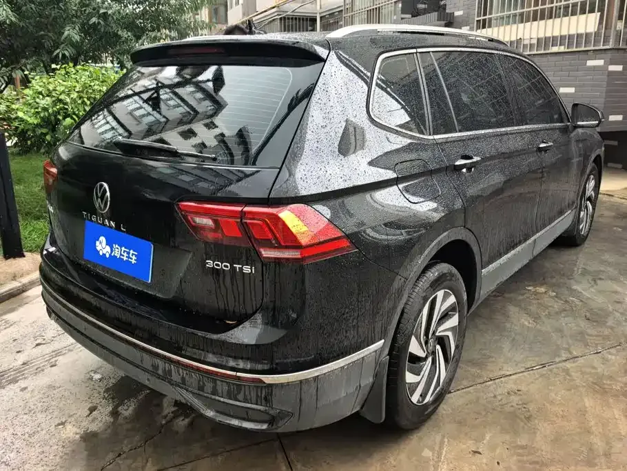 Volkswagen Tiguan L — фото 9