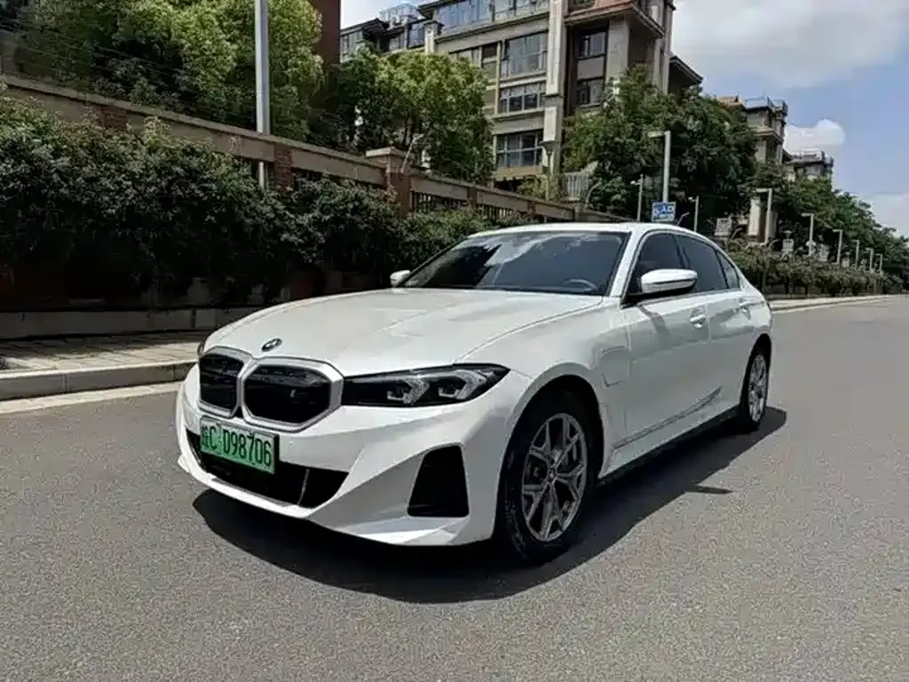 BMW i3 — фото 1
