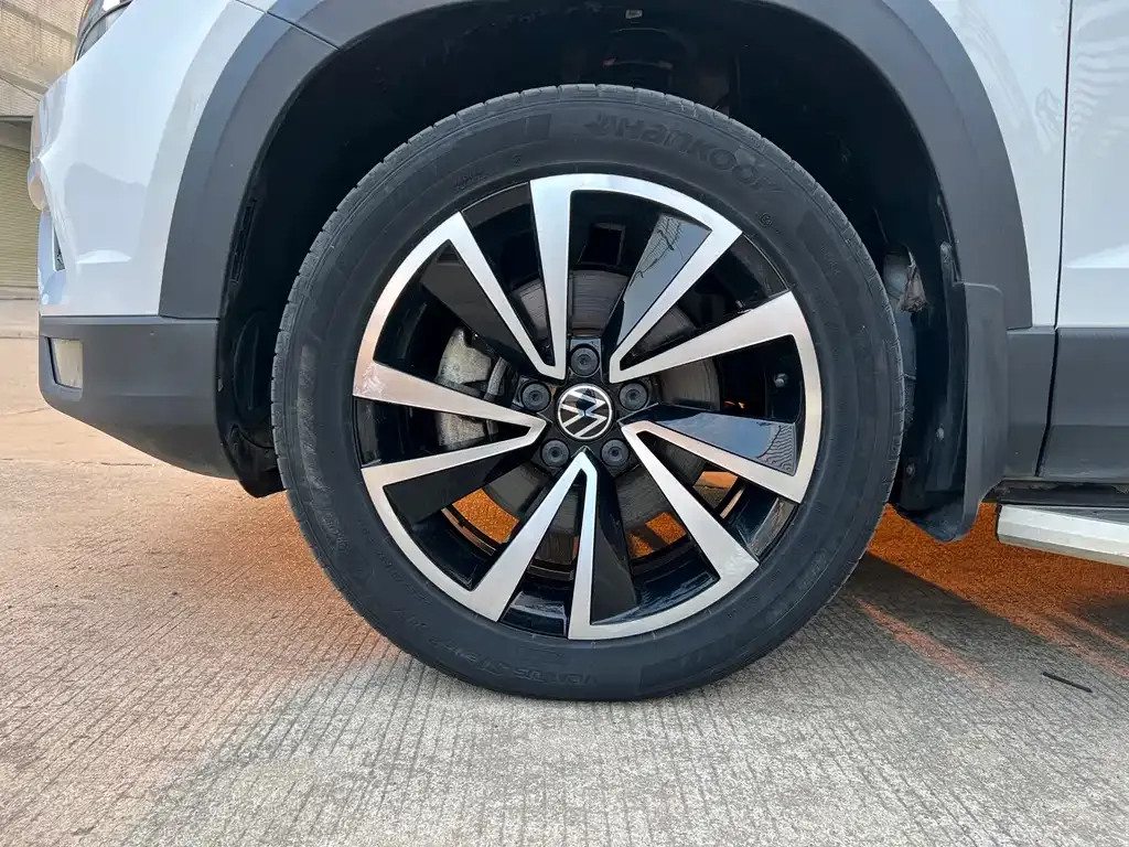 Volkswagen Tharu — фото 8