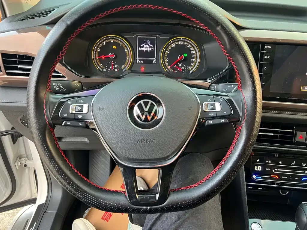 Volkswagen Tharu — фото 4