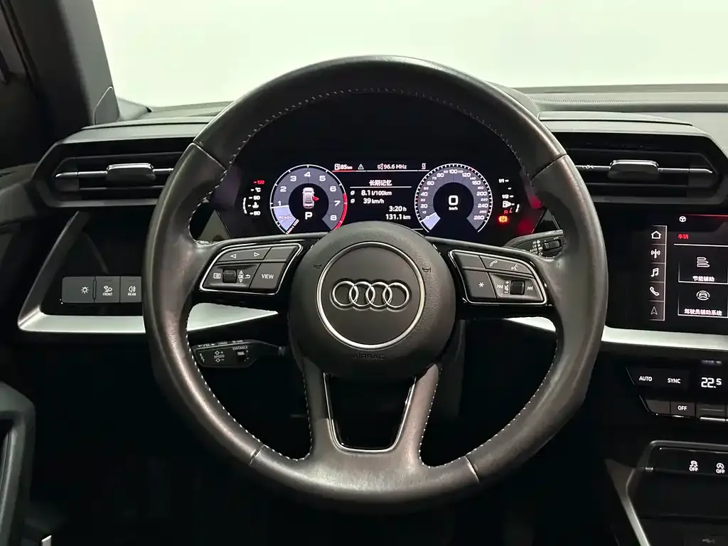Audi A3 — фото 8