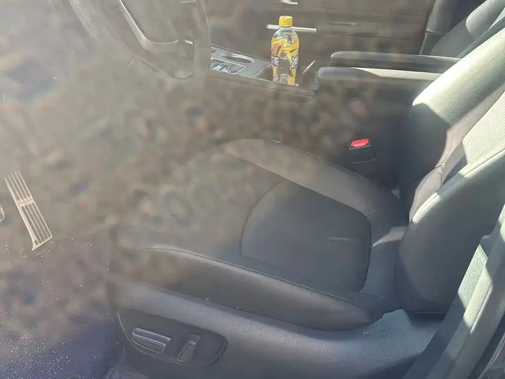 Toyota Granvia — фото 2
