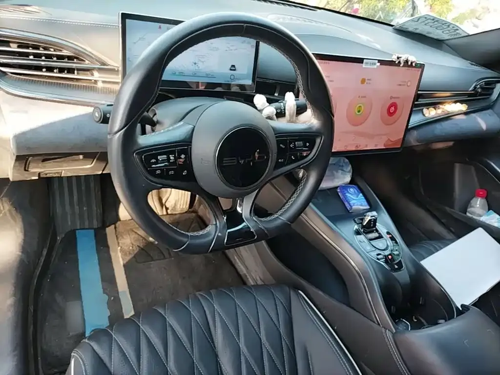 BYD Seal — фото 10