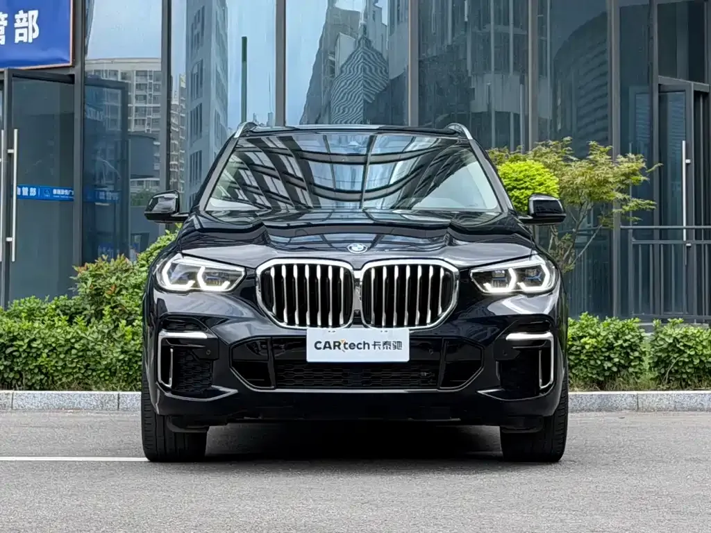 BMW X5 — фото 8