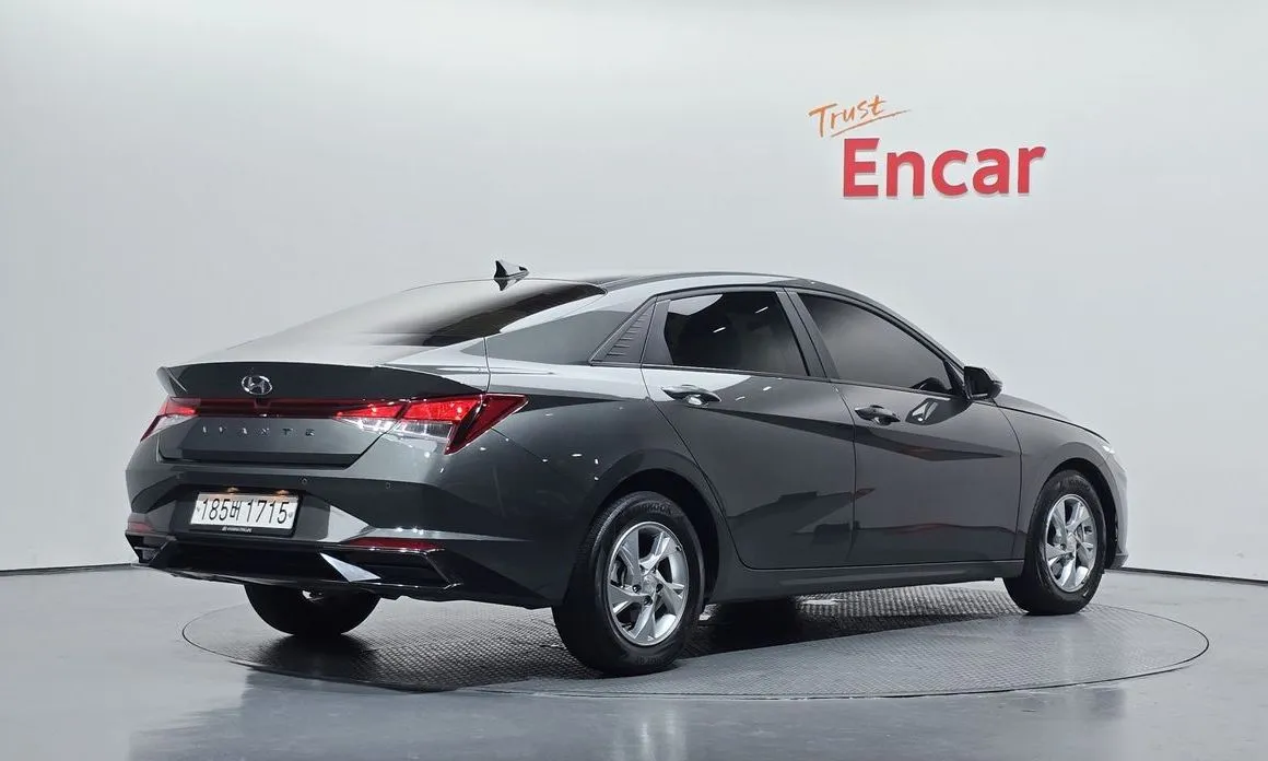 Hyundai AVANTE — фото 3