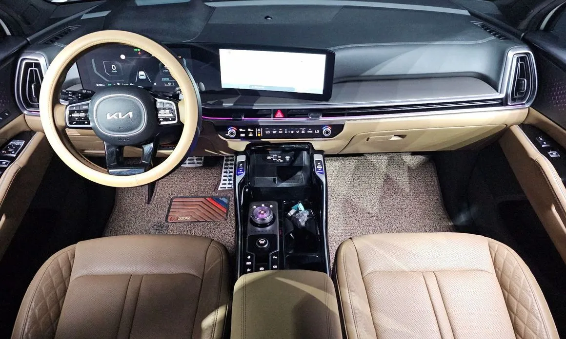 Kia Sorento — фото 10