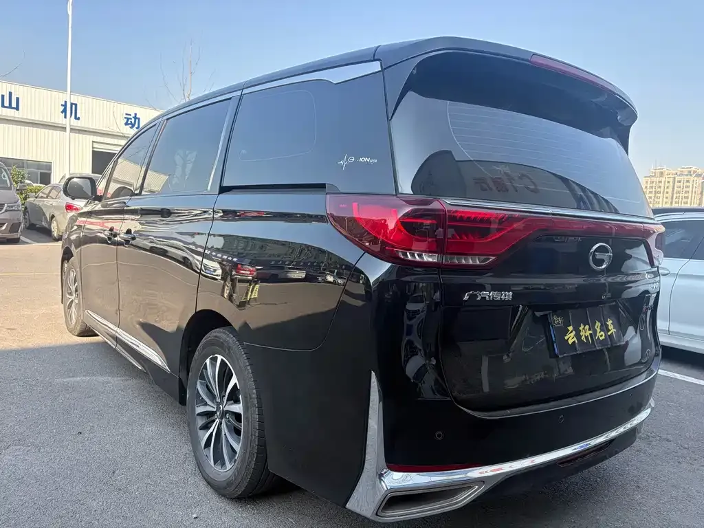 GAC Motor Trumpchi M8 — фото 10