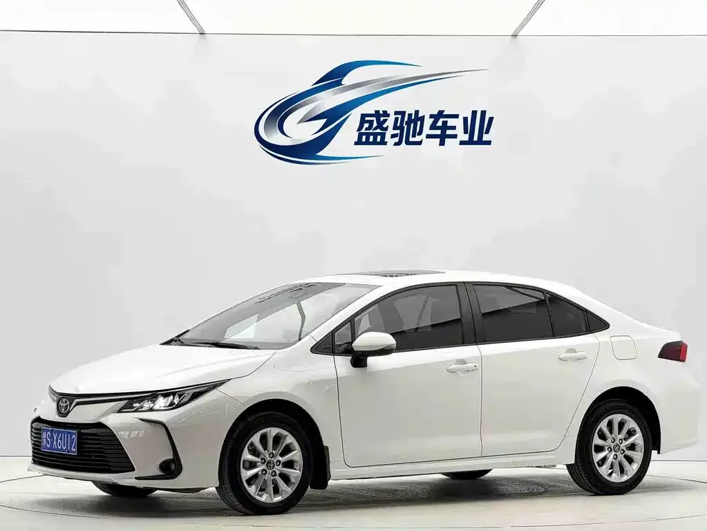 Toyota Corolla — фото 1