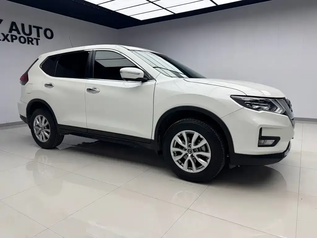 Nissan X-Trail — фото 10