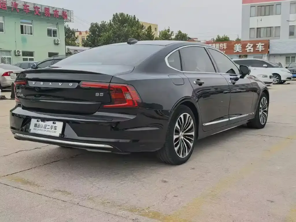 Volvo S90 — фото 4