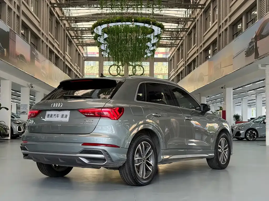 Audi Q3 — фото 5
