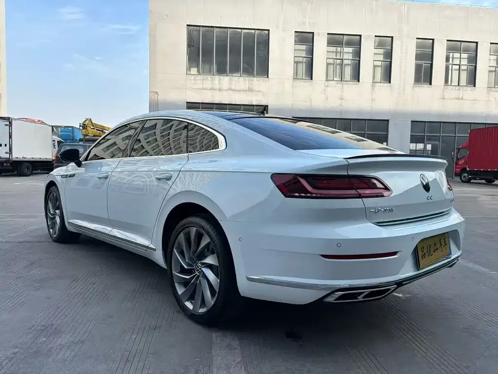 Volkswagen CC — фото 2