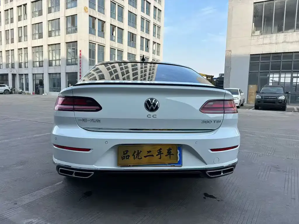 Volkswagen CC — фото 6