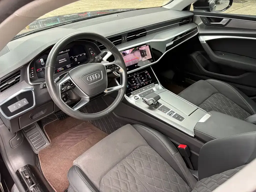 Audi A7L — фото 10