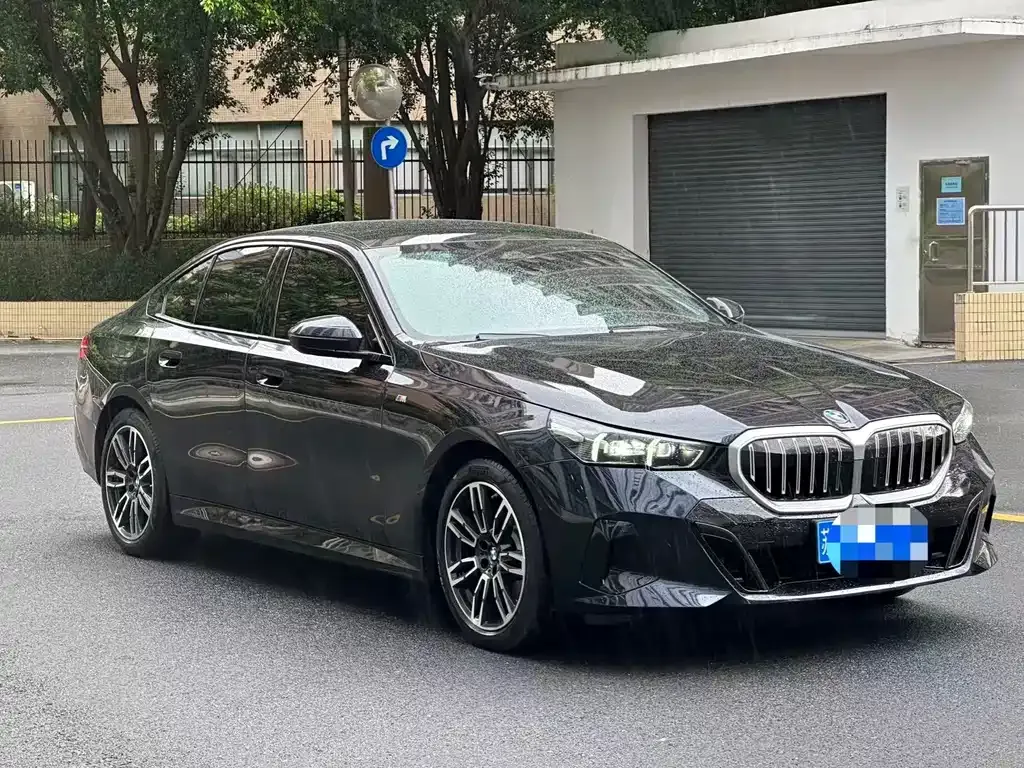 BMW 5 Series (Import) — фото 7
