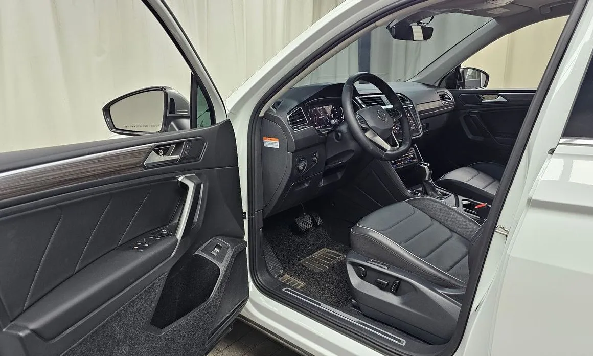 Volkswagen Tiguan — фото 2