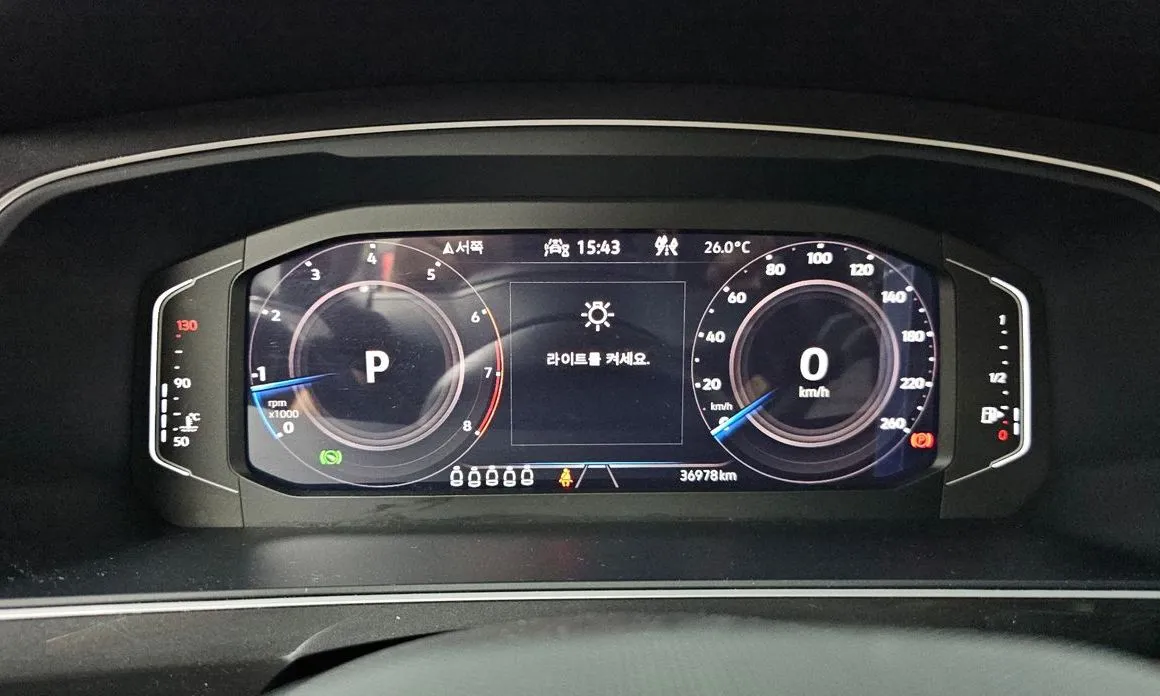 Volkswagen Tiguan — фото 9