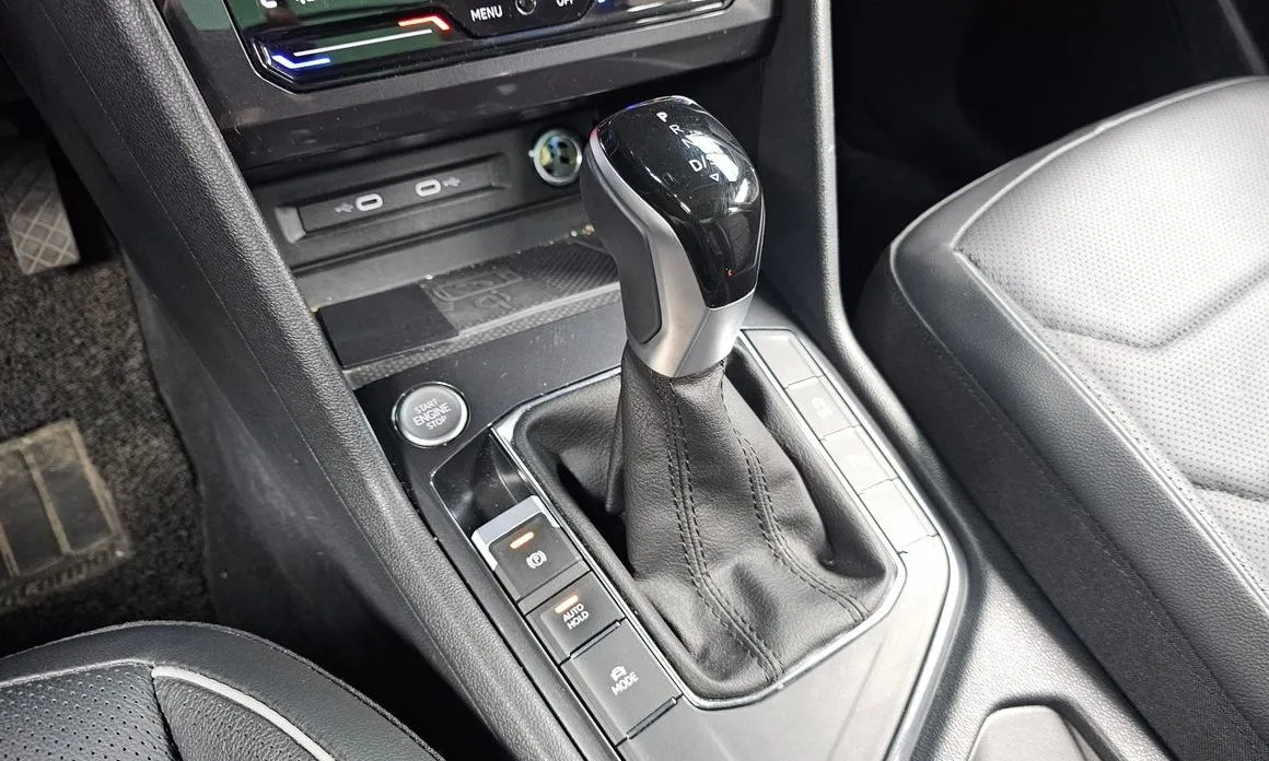 Volkswagen Tiguan — фото 8